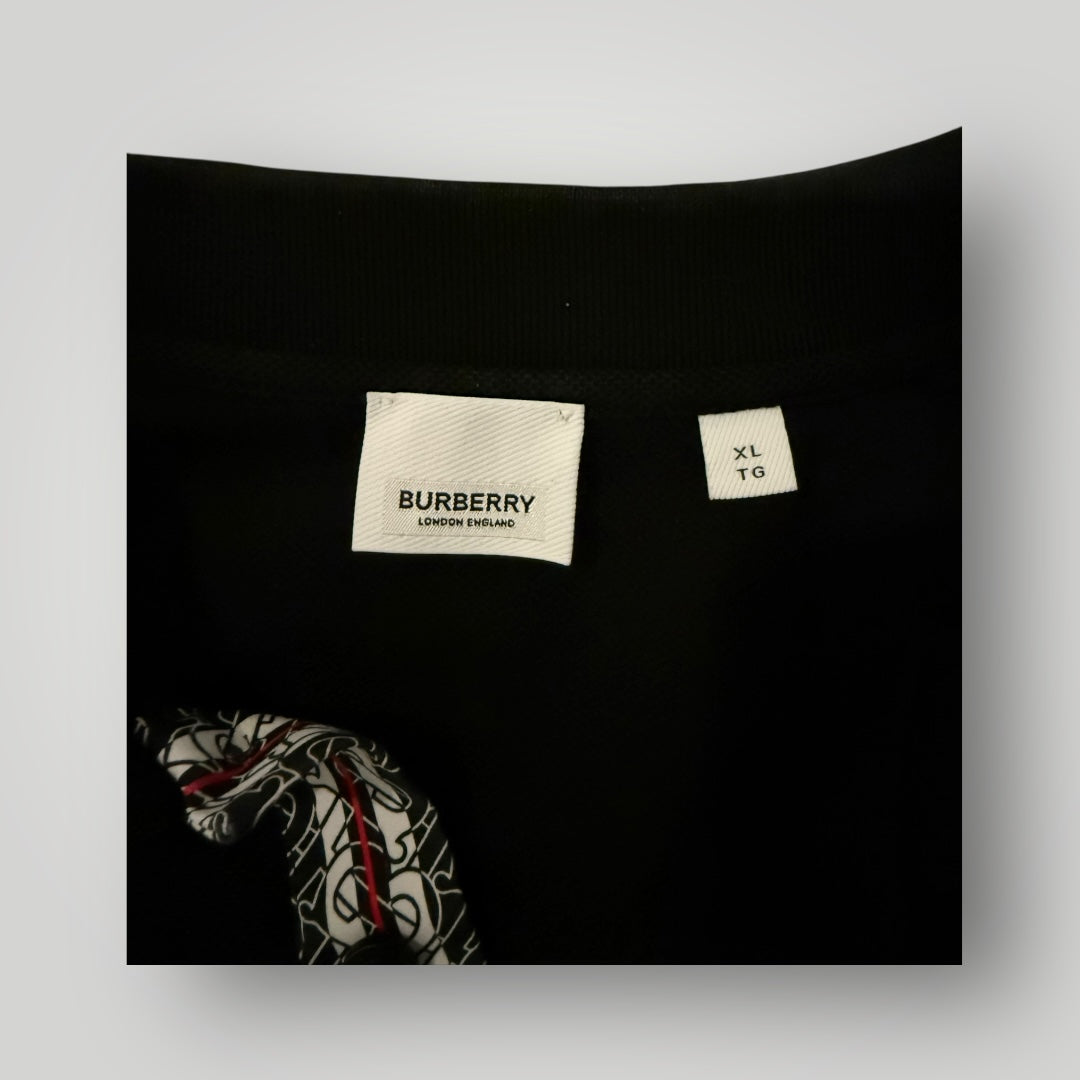 Polo Burberry Noir – Détails Rouge et Patte de Boutonnage Iconique - taille XL