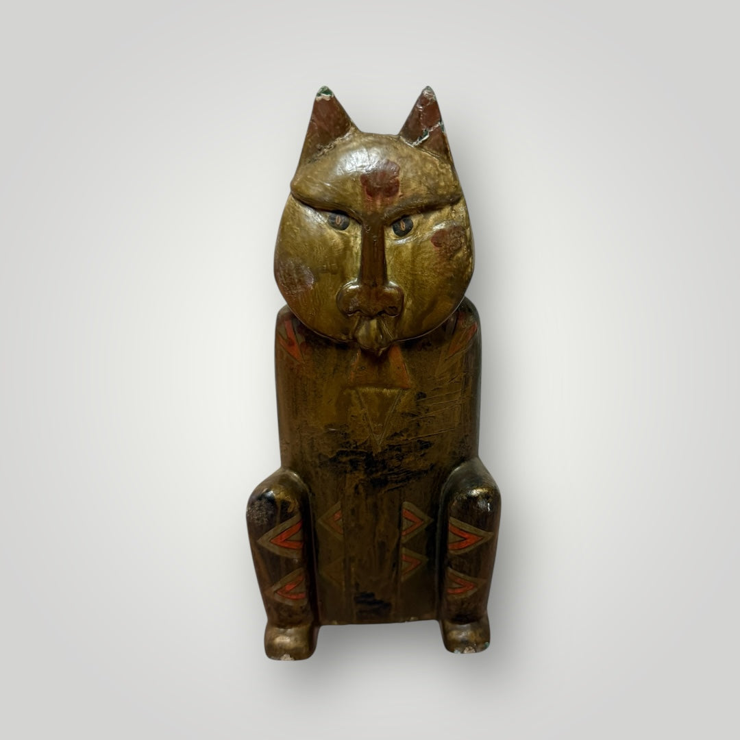 Statue en bois sculpté – Chat stylisé