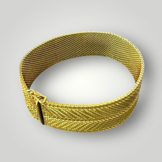 Bracelet plaqué or – Motif chevron texturé – 21 cm