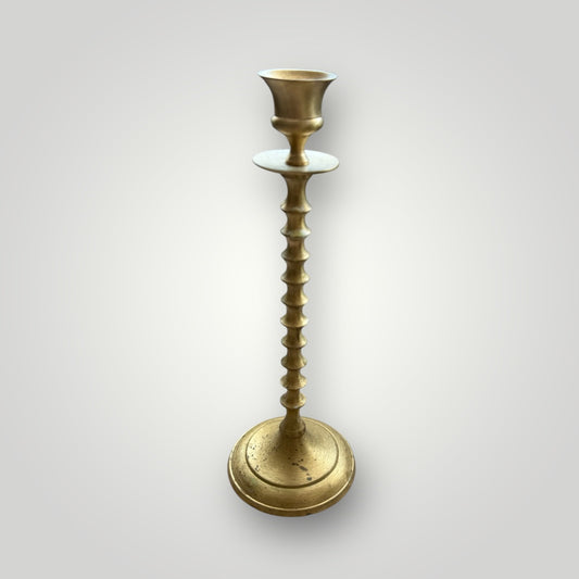 Bougeoir ancien en laiton – 23,5 cm de hauteur