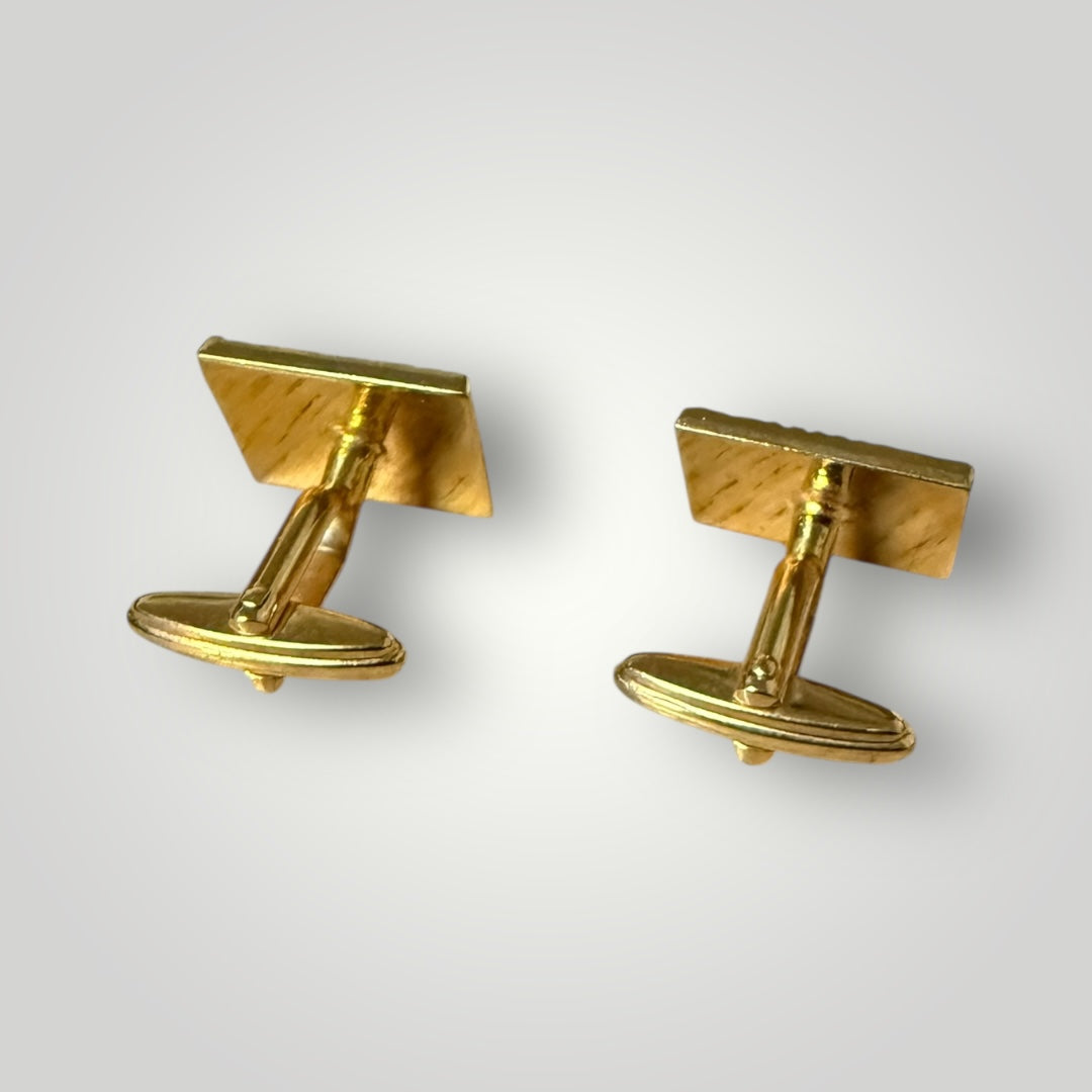Boutons de manchette dorés